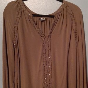 Long sleeve top